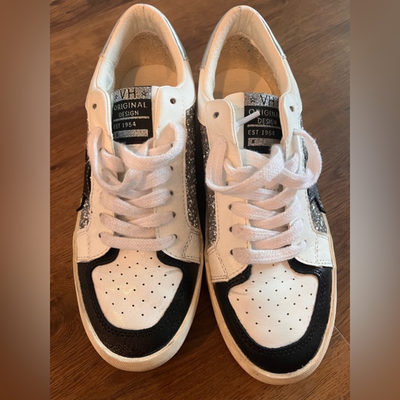 VINTAGE HAVANA jazmin glitter sneakers in white/black/silver - Picture 3 of 6